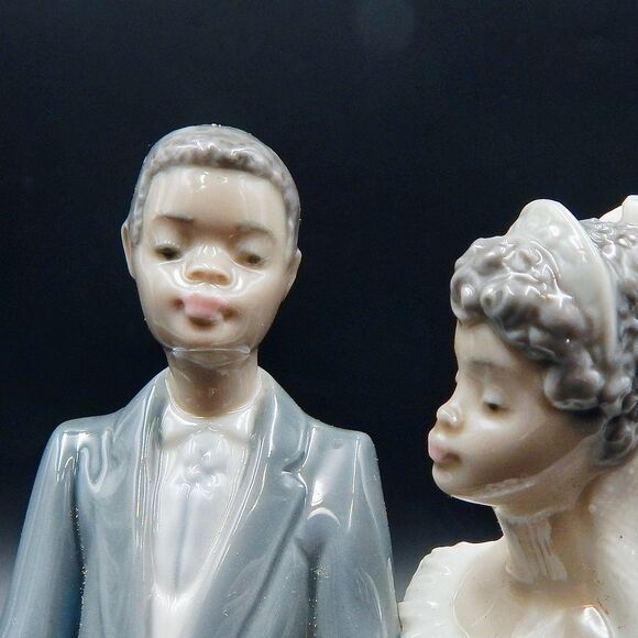 Lladro Black Legacy Collection Wedding Couple 5835 I Do Cake Topper No Box - Picture 9 of 11